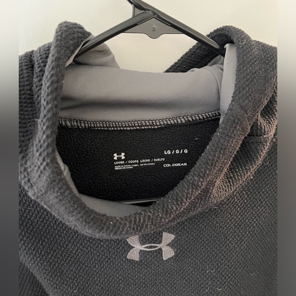 Under Armour. Large. Hooded Sweatshirt. - Picture 2 of 3